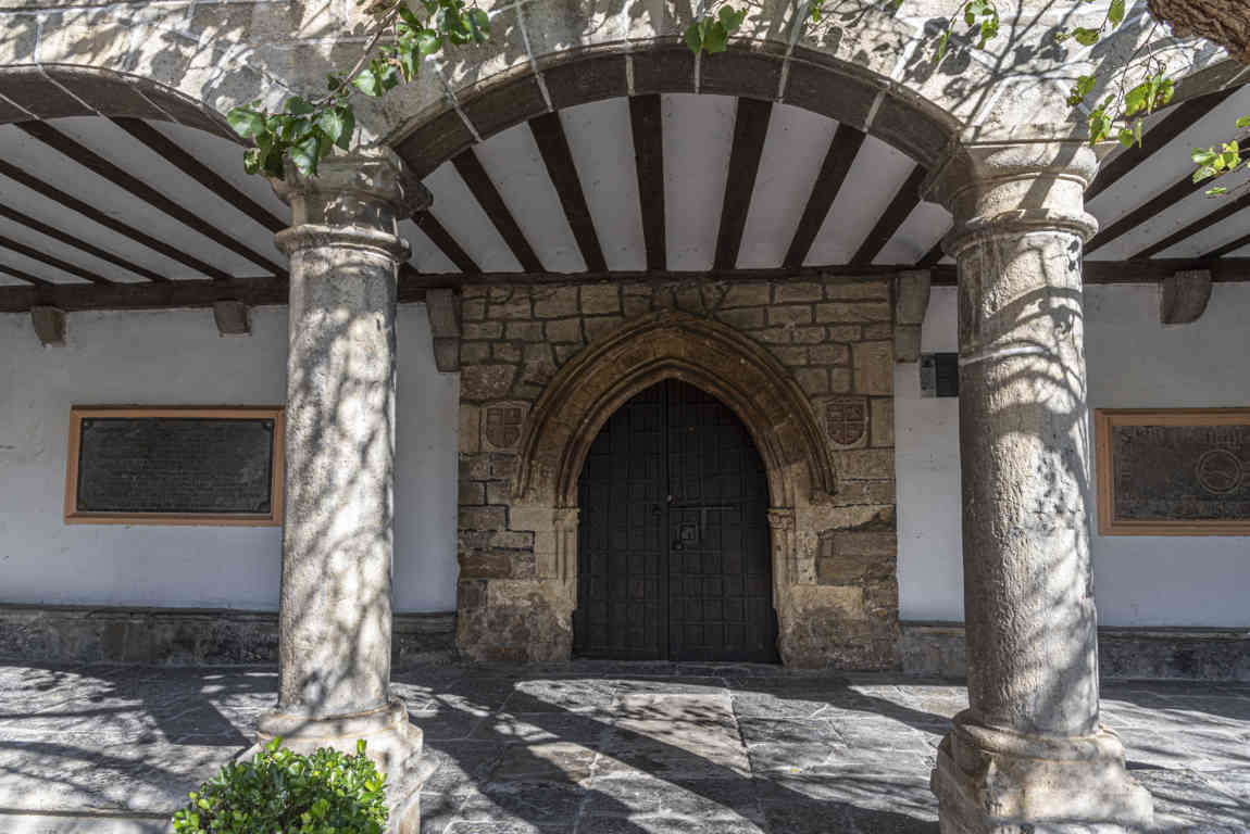 Vizcaya - Orduña 25 - santuario de Nuestra Señora de la Antigua.jpg